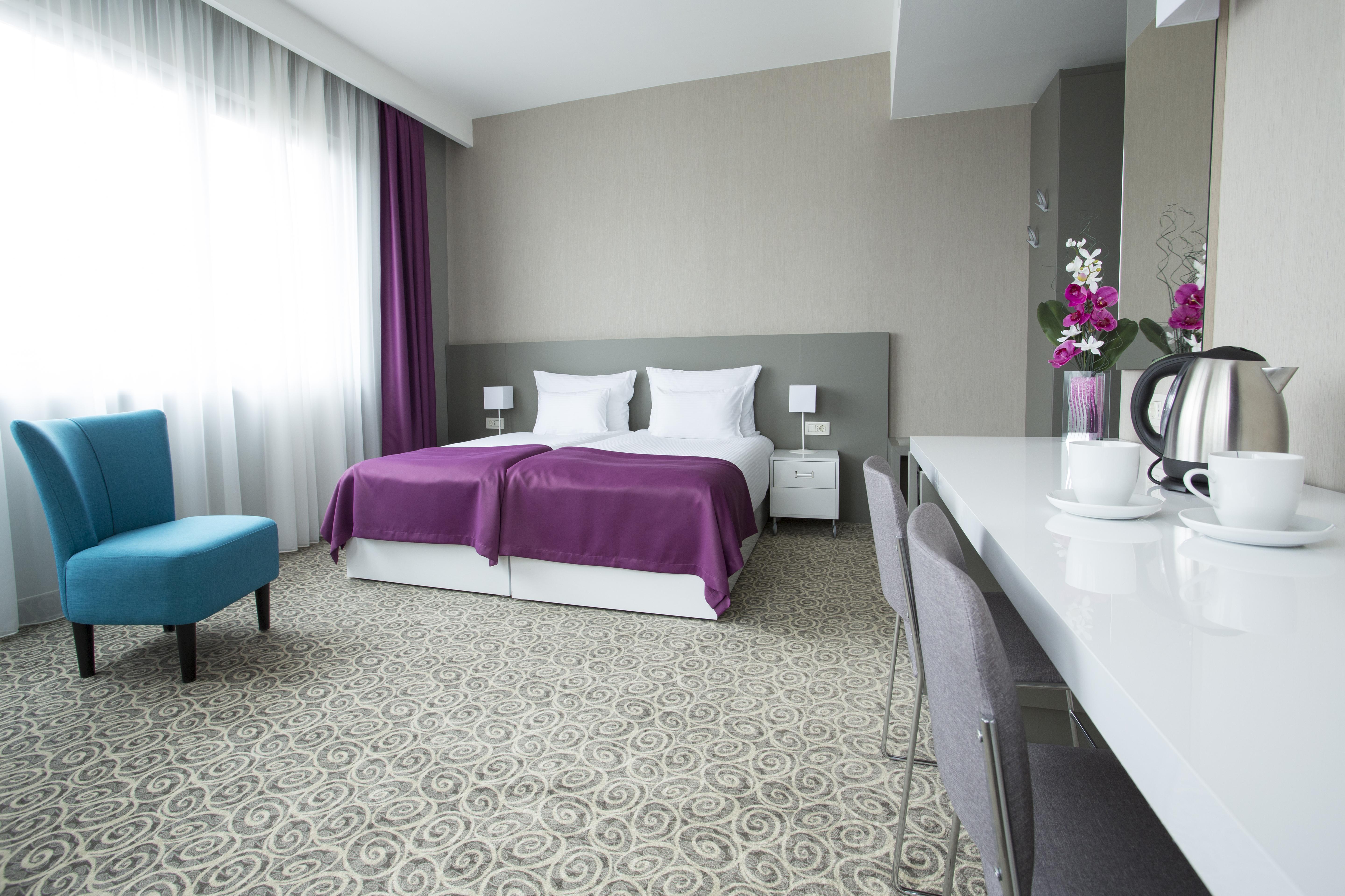 Radisson Red Belgrade Hotell Exteriör bild