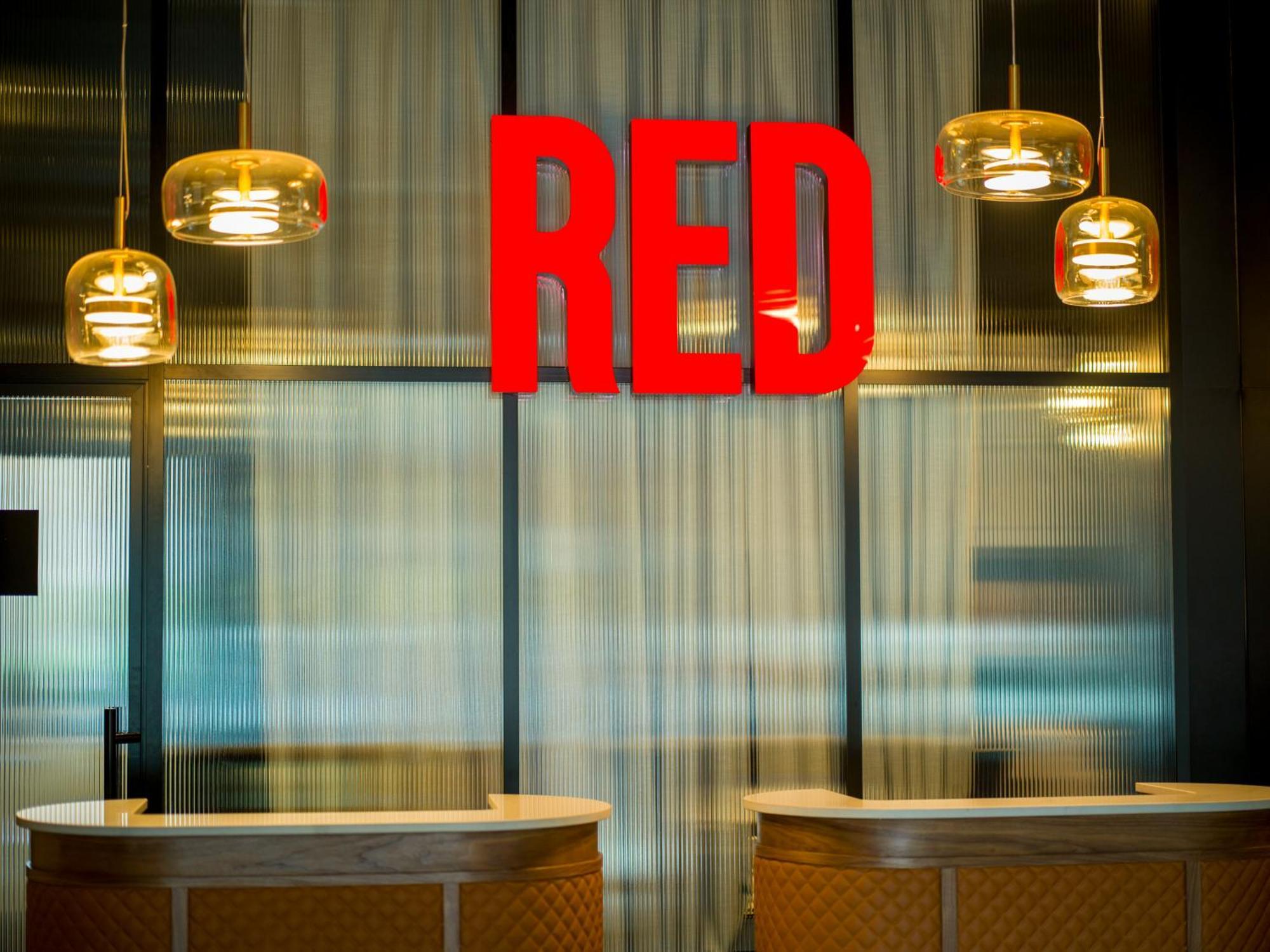Radisson Red Belgrade Hotell Exteriör bild