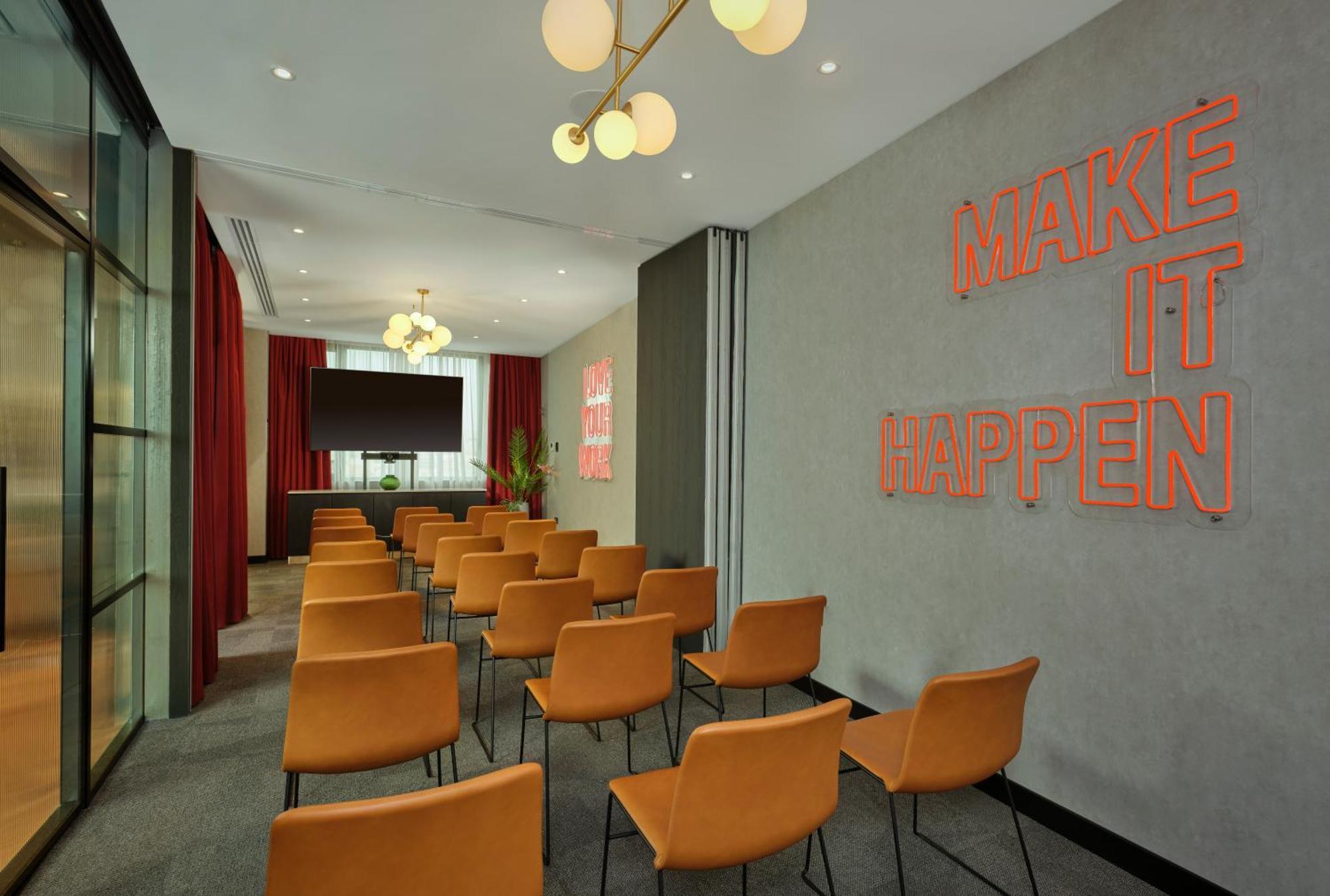 Radisson Red Belgrade Hotell Exteriör bild