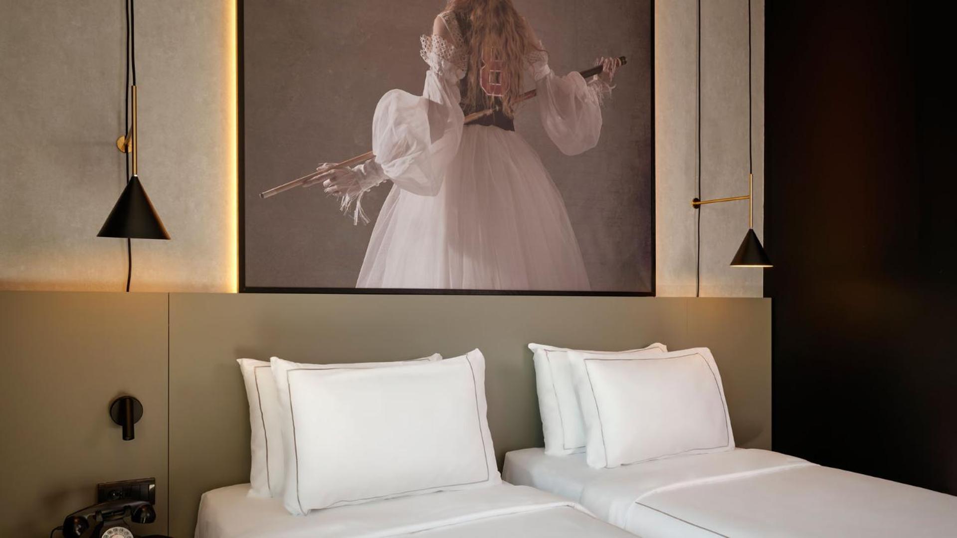Radisson Red Belgrade Hotell Rum bild