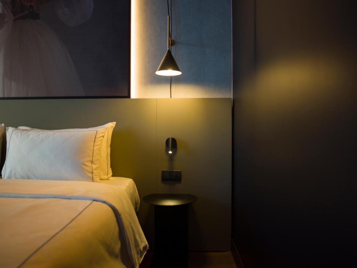 Radisson Red Belgrade Hotell Exteriör bild